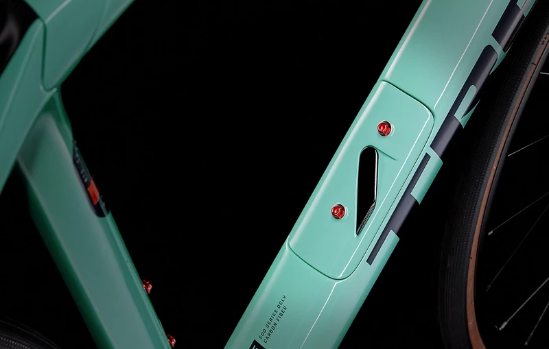 Trek Domane SL 5 Gen 4 - Road Bike 8 Trek Domane SL 5 Gen 4 - Road Bike – Image 8