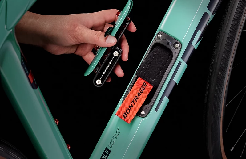 Trek Domane SL 5 Gen 4 - Road Bike 9 Trek Domane SL 5 Gen 4 - Road Bike – Image 9