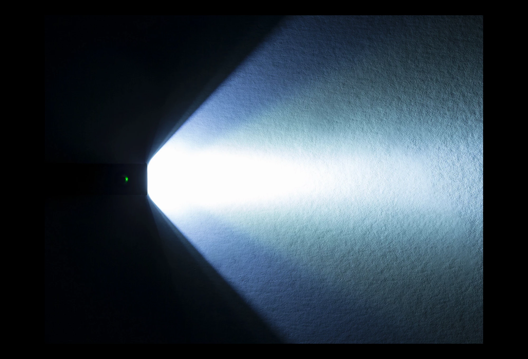 ÉCLAIRAGE AVANT BONTRAGER ION COMP R GRIS 2 ÉCLAIRAGE AVANT BONTRAGER ION COMP R GRIS – Image 2