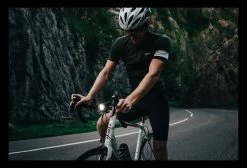 ÉCLAIRAGE AVANT MAGICSHINE ALLTY 1500 NOIR 9 ÉCLAIRAGE AVANT MAGICSHINE ALLTY 1500 NOIR -Bike Boutique de vente ECLAIRAGE AVANT MAGICSHINE ALLTY 1500 NOIR ACHATVELOS 5