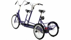 TANDEM TRICYCLE AVEC ENFANT DEVANT