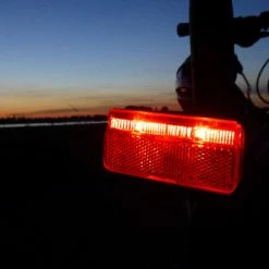 Busch-mueller Eclairage Arrière VAE Toplight Linebrex Busch + Müller -Bike Boutique de vente eclairage arriere vae toplight linebrex busch muller full 3