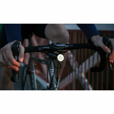 Eclairage Vélo Avant 1100 Lumens PWR TRAIL Avec Power Bank Knog 5 Eclairage Vélo Avant 1100 Lumens PWR TRAIL Avec Power Bank Knog – Image 5