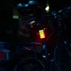 Lampe De Signalisation 2 LEDs Pour Cycliste ClipLight Wowow -Bike Boutique de vente lampe de signalisation 2 leds pour cycliste cliplight wowow full 5