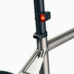 Lampe Vélo LED Arrière Block Bookman 18 Lumens -Bike Boutique de vente lampe velo led arriere block bookman 18 lumens full 4