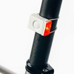 Lampe Vélo LED Arrière Block Bookman 18 Lumens -Bike Boutique de vente lampe velo led arriere block bookman 18 lumens full 5