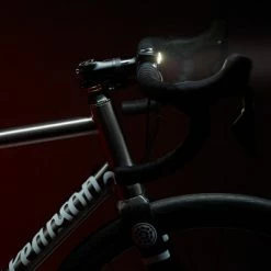 Lampe Vélo LED Avant Block Bookman 50 Lumens -Bike Boutique de vente lampe velo led avant block bookman 50 lumens full 6