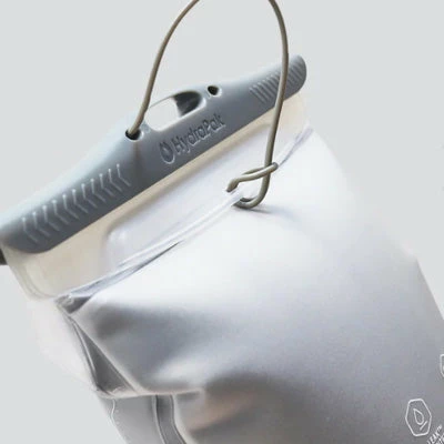 Poche à Eau Isotherme Vélocity IT Hydrapak 1.5L 4 Poche à Eau Isotherme Vélocity IT Hydrapak 1.5L – Image 4