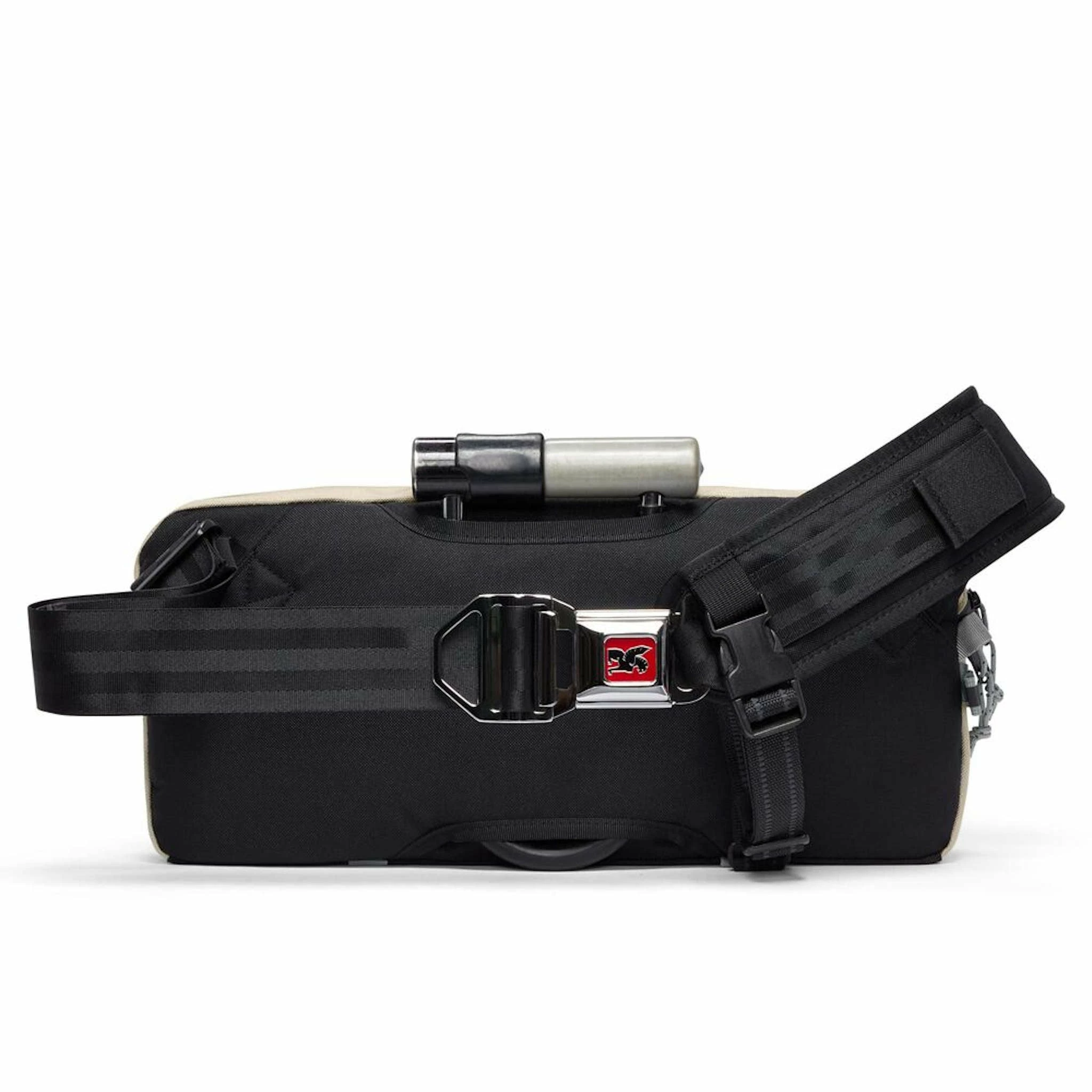 Chrome Industries Sacoche Vélo Bandoulière Type Messager Kadet Chrome 9 Litres 5 Chrome Industries Sacoche Vélo Bandoulière Type Messager Kadet Chrome 9 Litres – Image 5