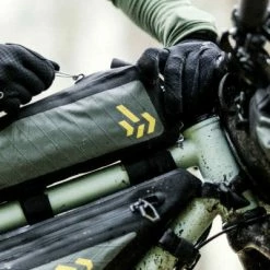 Sacoche De Cadre Vélo Bikepacking Et Gravel Backcountry Apidura 11 Sacoche De Cadre Vélo Bikepacking Et Gravel Backcountry Apidura -Bike Boutique de vente sacoche de cadre velo bikepacking et gravel backcountry apidura full 6