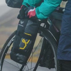 Sacoche Fourche Vélo Apidura Expedition Pour Bikepacking 4.5 L -Bike Boutique de vente sacoche fourche velo apidura expedition pour bikepacking 4 5 l full 6