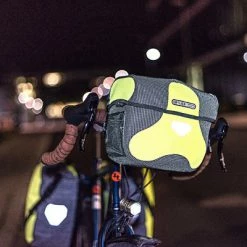 Sacoche Ortlieb Réfléchissante Ultimate SIX M HighVisibility 8 Sacoche Ortlieb Réfléchissante Ultimate SIX M HighVisibility -Bike Boutique de vente sacoche ortlieb reflechissante ultimate six m highvisibility full 5