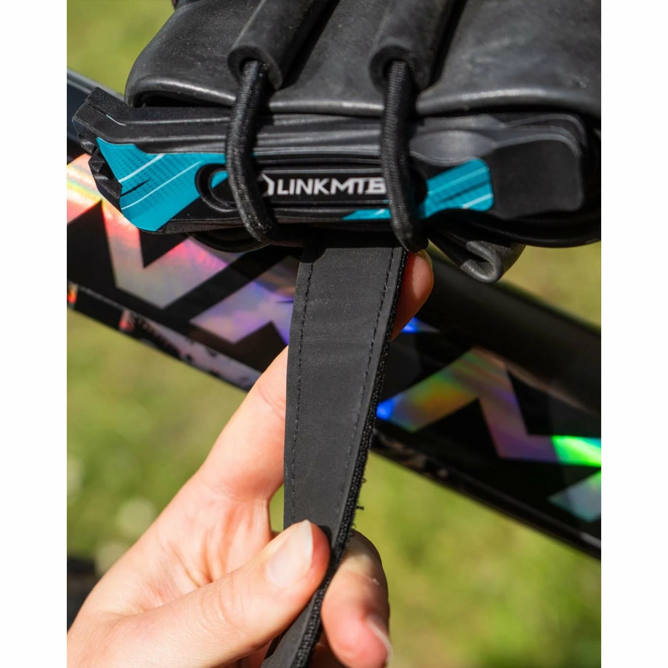 Sangle à Scratch Pour Accessoires Vélo Enduro LinkMTB 4 Sangle à Scratch Pour Accessoires Vélo Enduro LinkMTB – Image 4