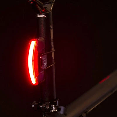 Set Feux Vélo Rechargeables USB Avant Et Arrière Arco Spanninga 6 Set Feux Vélo Rechargeables USB Avant Et Arrière Arco Spanninga – Image 6