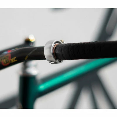 Sonnette Knog Oi Bell Luxe Argent Taille Large 2 Sonnette Knog Oi Bell Luxe Argent Taille Large – Image 2