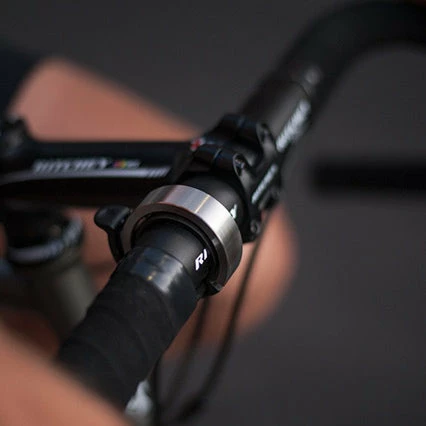 Sonnette Pour Vélo Oi Classic Large Knog 4 Sonnette Pour Vélo Oi Classic Large Knog – Image 4