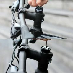 Support Aimanté Pour Smartphone Sur Fourche Vélo Shapeheart -Bike Boutique de vente support smartphone fourche smartphone